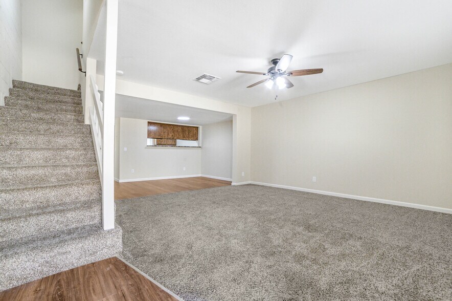 Living room in a townhouse - Westgaters Apartments