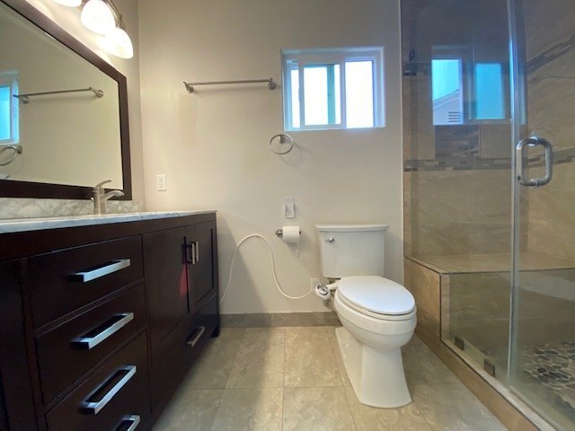 Building Photo - 6657 Enfield Ave