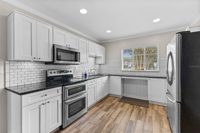 Building Photo - 4009 W San Rafael St