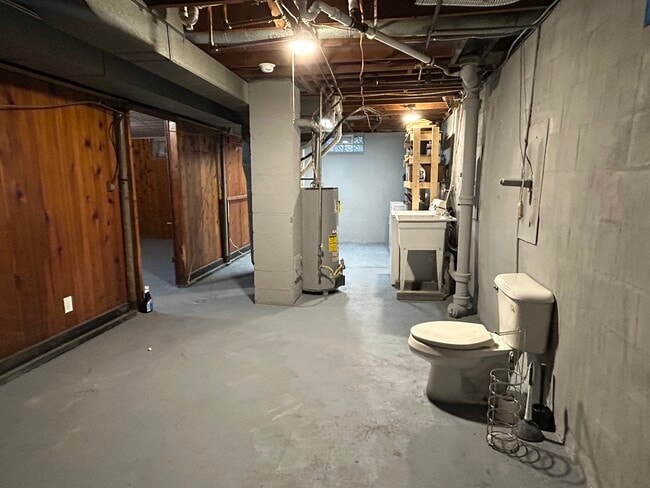 Building Photo - 938 Allen Rd