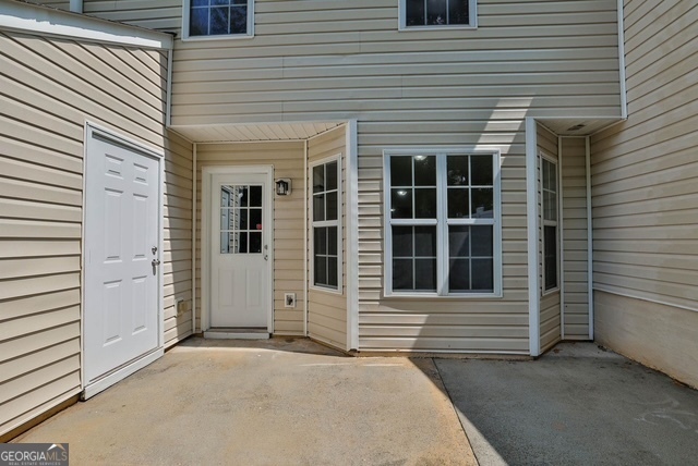 Building Photo - 1372 Hollenbeck Ln