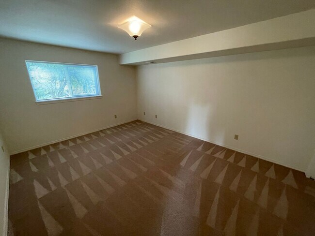 Building Photo - 4412 Bryce Dr