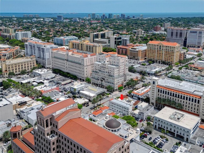 Building Photo - 2314 Ponce de Leon Blvd