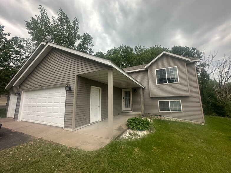 Primary Photo - 1207 Cooper Ave S