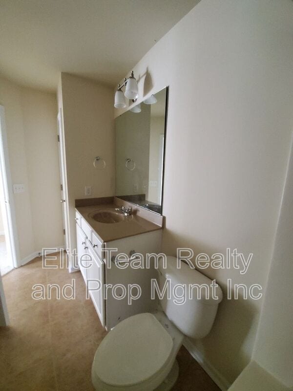 Building Photo - 11190 Bridgewater Dr