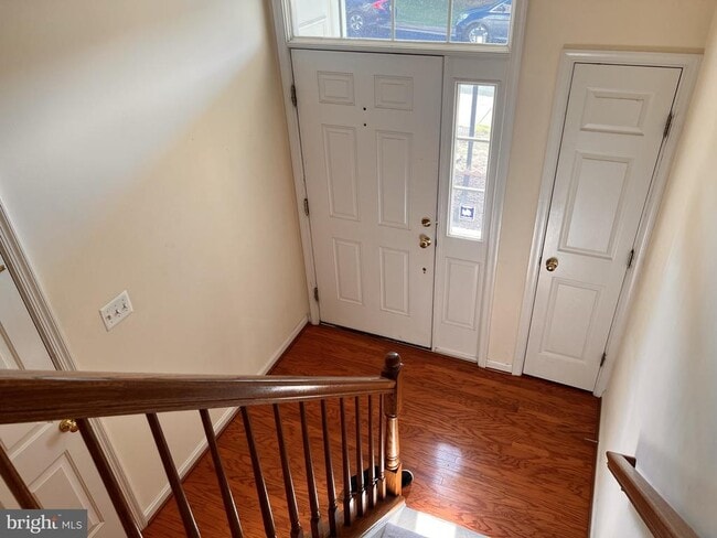Building Photo - 519 Planters Terrace NE