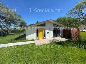 Building Photo - $900- 3 bed 1 bath - Single Family Home