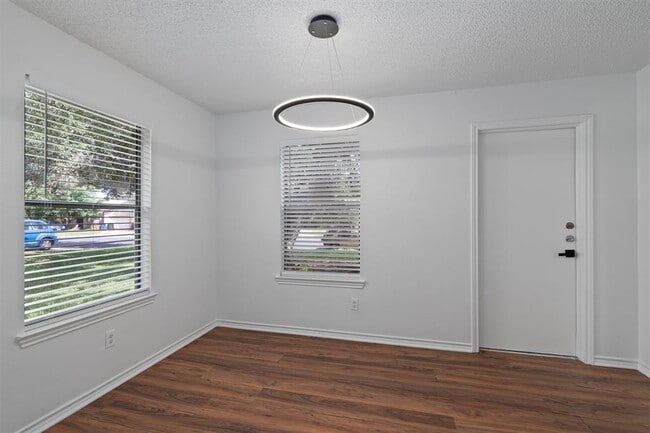 Building Photo - 2602 Alcott Ln