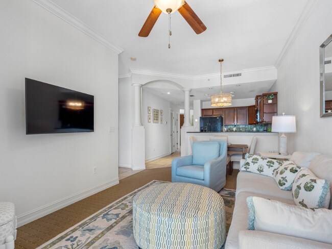 Building Photo - 13941 Clubhouse Dr