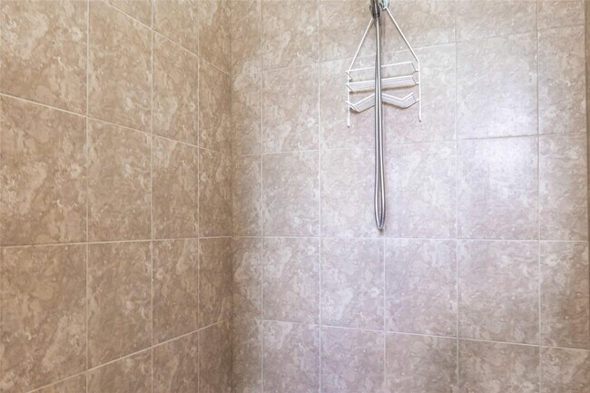 Building Photo - 4851 NW 57th Ct