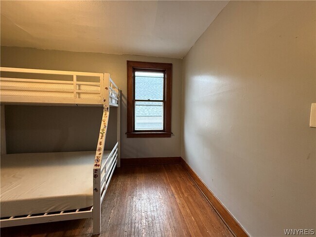 Building Photo - 110 Gerald Ave