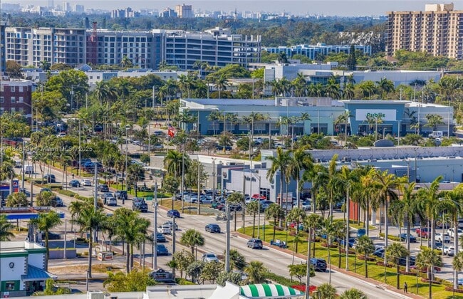 Building Photo - 13499 Biscayne Blvd