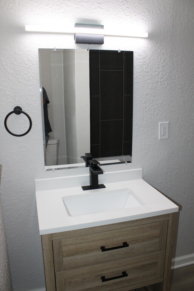 Building Photo - Move in Special - Spacious 5 Bedroom and 2...