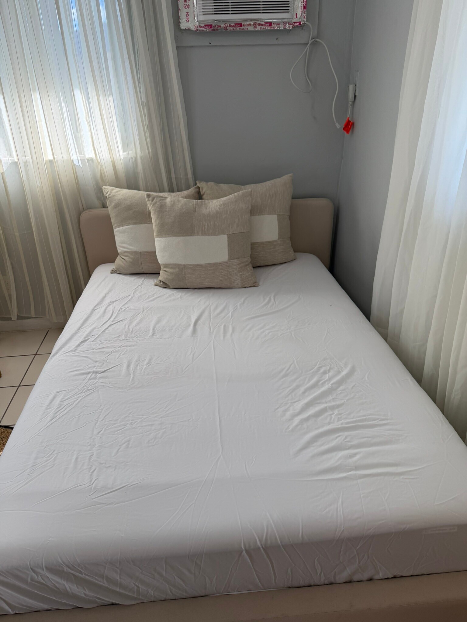 Building Photo - 5212 SW 91st Ave