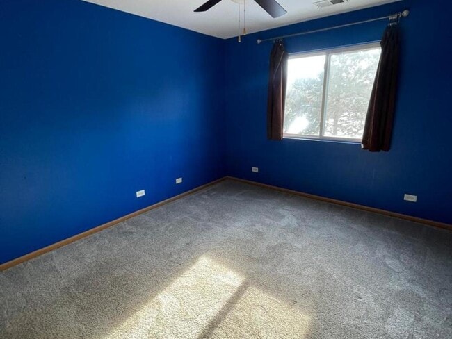 Building Photo - 458 Landmark Ave