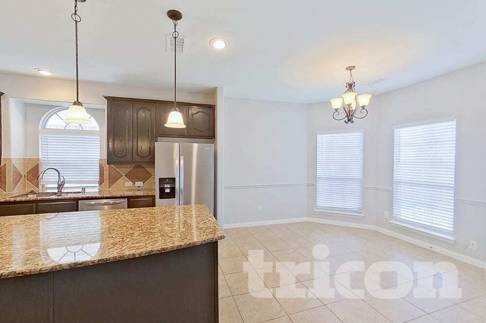 Building Photo - 131 Lake Trail Dr