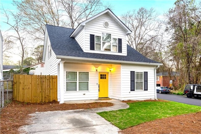Primary Photo - 56 Holly Rd NW