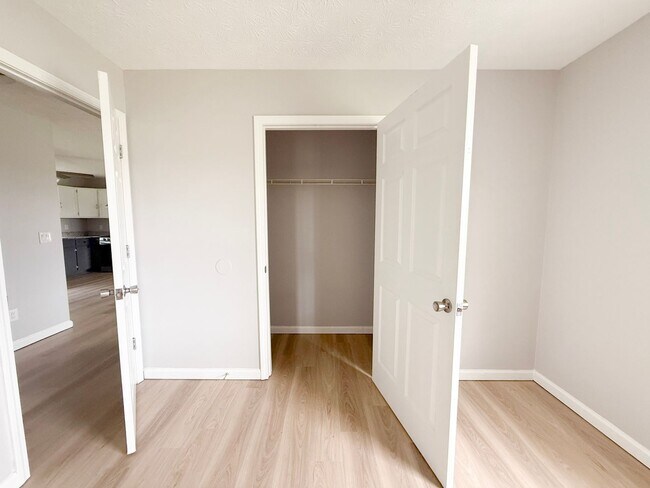 Building Photo - Newly Updated 2-Bedroom Apartment in Sparta with Lawn Care Included
