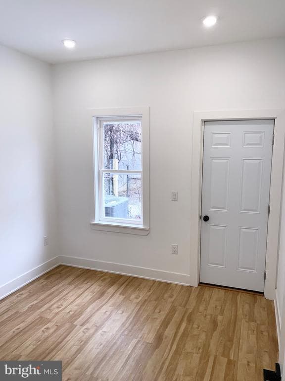 Building Photo - 1234 W Tucker St