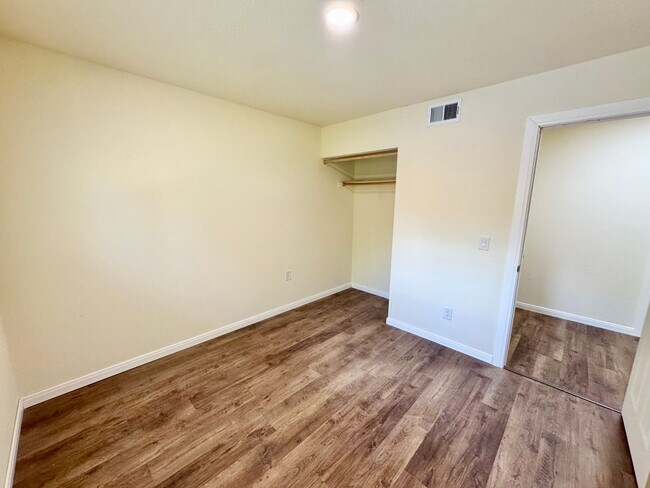 Building Photo - *COMING SOON* *MOVE IN SPECIAL* Beautiful 3-Bedroom/ 2 Bath REMODELED Home!