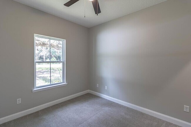 Building Photo - 404 Talmadge Rd