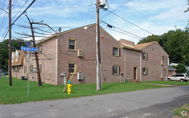 Building Photo - Princess Court Apartments