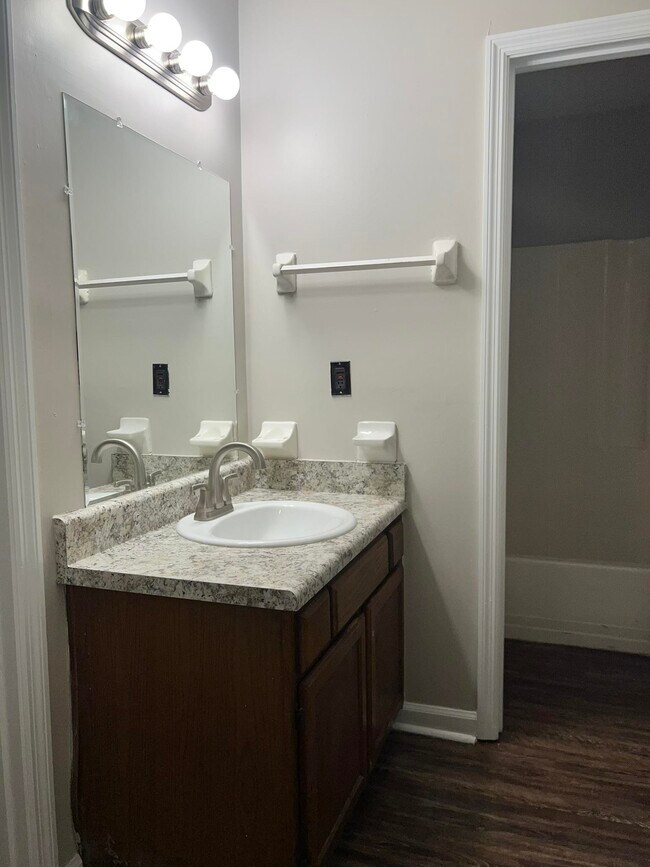 Building Photo - 2968 Woodrich Dr
