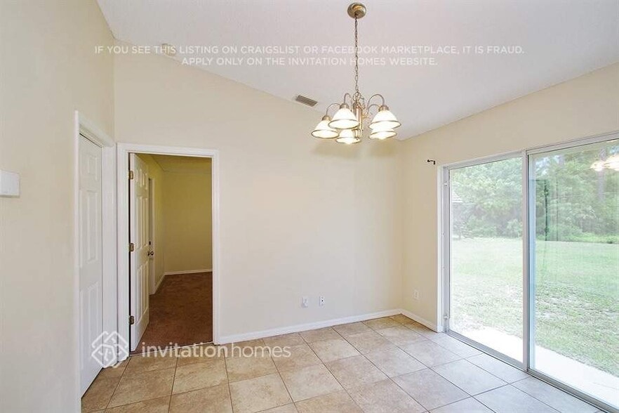 Building Photo - 3009 Tropical Cir SE
