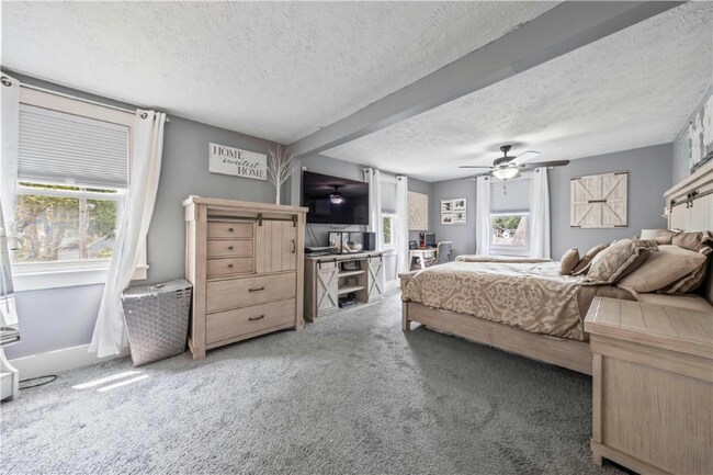 Building Photo - 52 Wedgewood Park