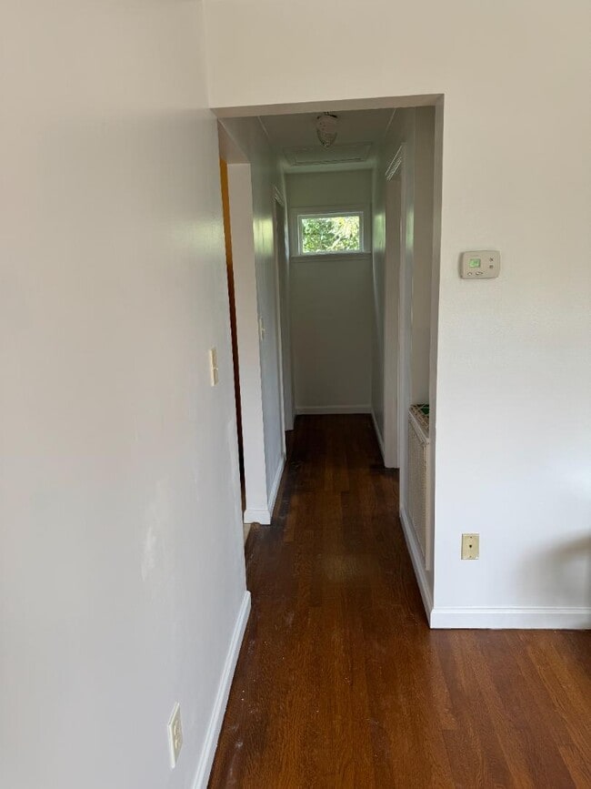 Building Photo - 411 Highland Ave