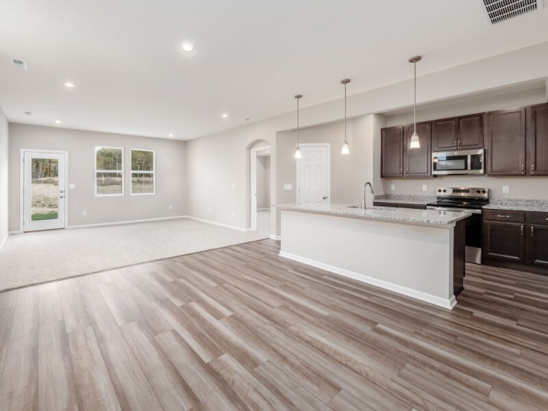 Building Photo - 1550 Day Break Lp