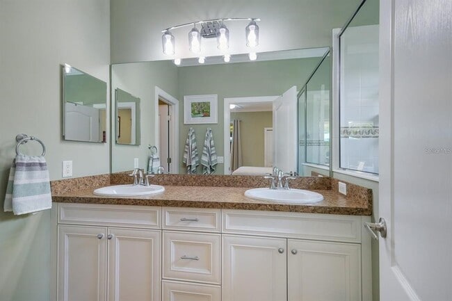 Building Photo - 4911 Boston Common Glen