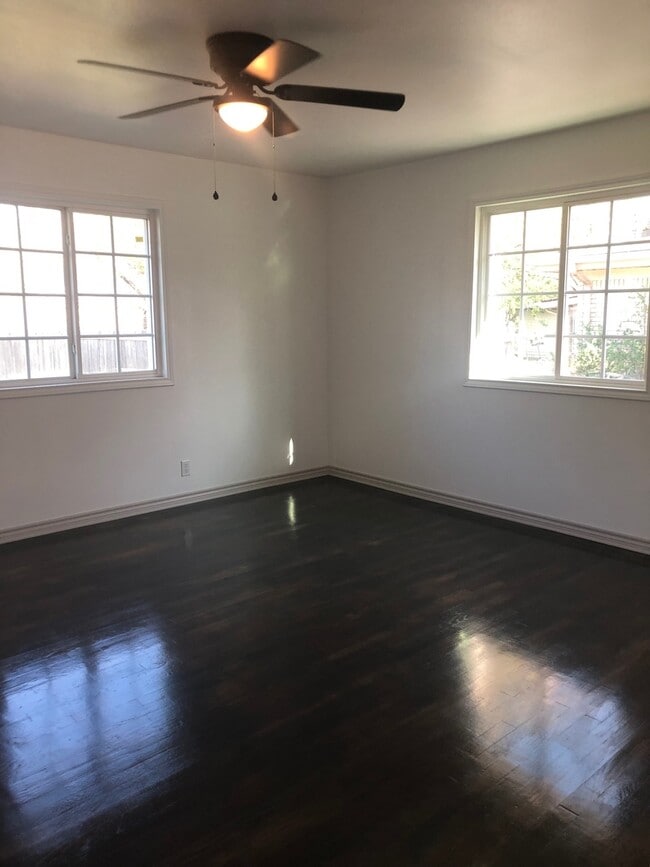 Building Photo - Custom Remodeled Home on a Tree lined stre...