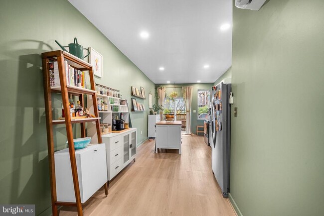 Building Photo - 5426 Irving St