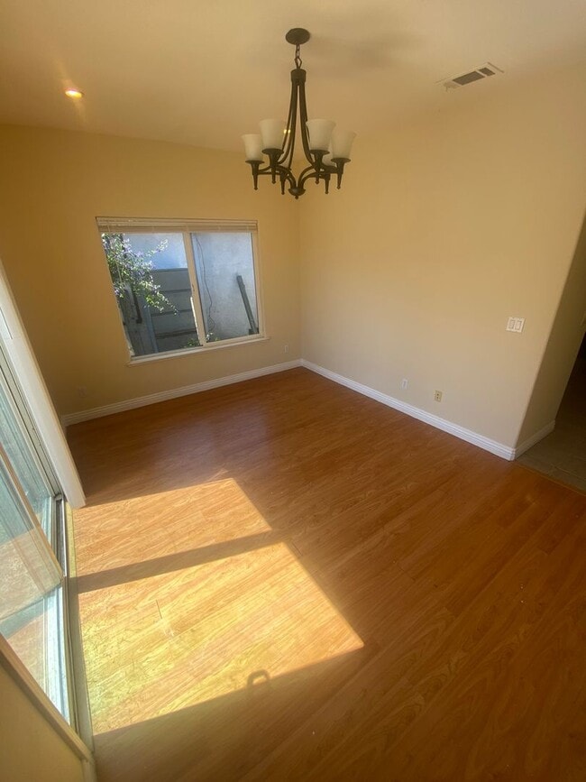 Building Photo - Advent - Three Bedroom House W/ Two Car Ga...