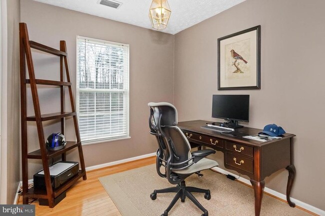 Building Photo - 2618 Summer Breeze Ct