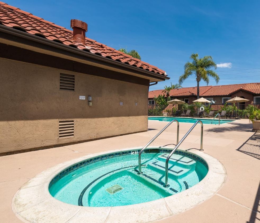 Building Photo - 101 S Spruce St