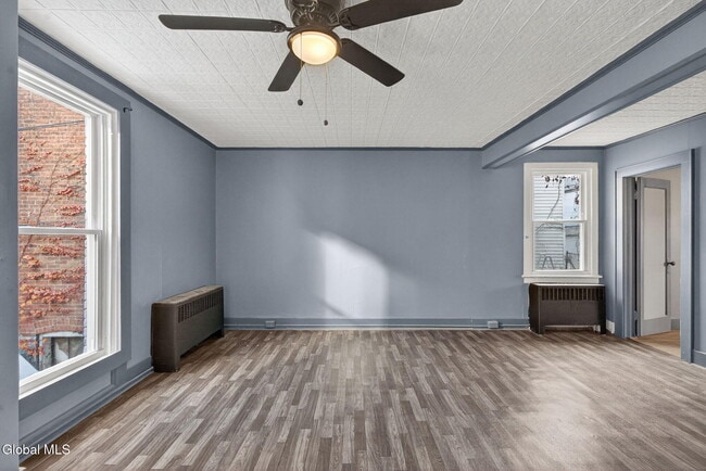 Building Photo - 58 Congress St