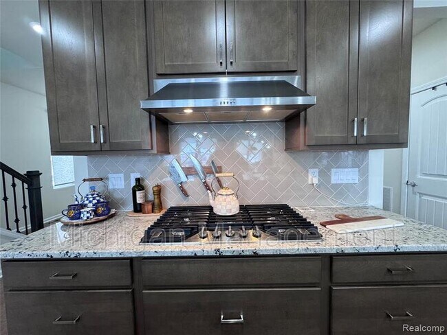 Building Photo - 1434 Superior Dr