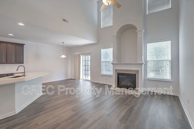 Building Photo - 459 Green Park Ln