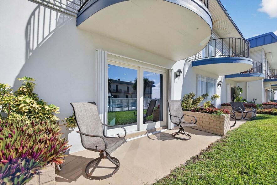 Building Photo - 2750 Ocean Shore Blvd