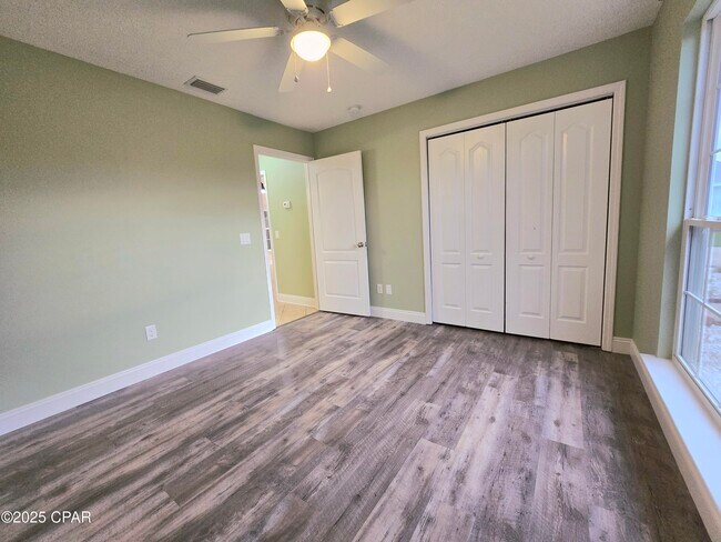 Building Photo - 603 Diamonte Cir