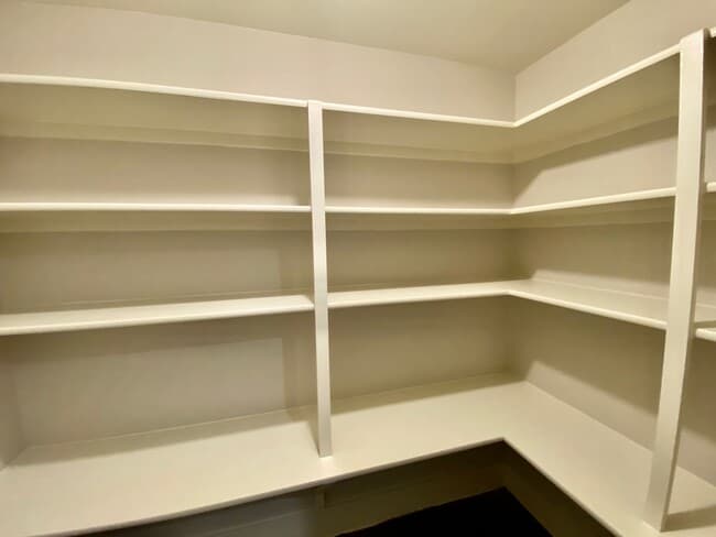 Building Photo - Charming 4 Bedrooms, 3 Bathrooms Home in Allandale!!!!