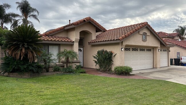 Building Photo - 3 Bedroom Home in Rancho Cucamonga