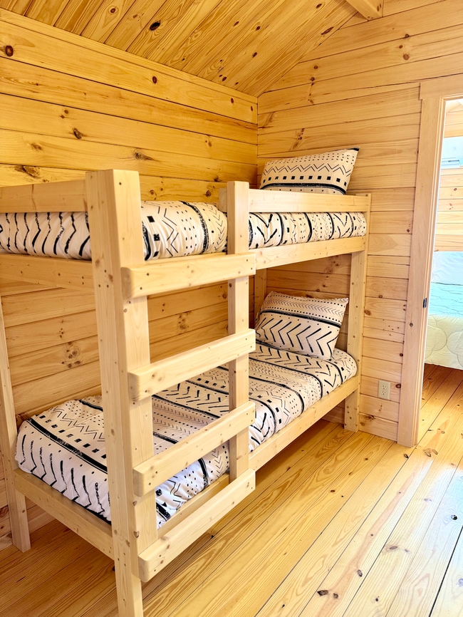 Building Photo - 121 Coyote Rd