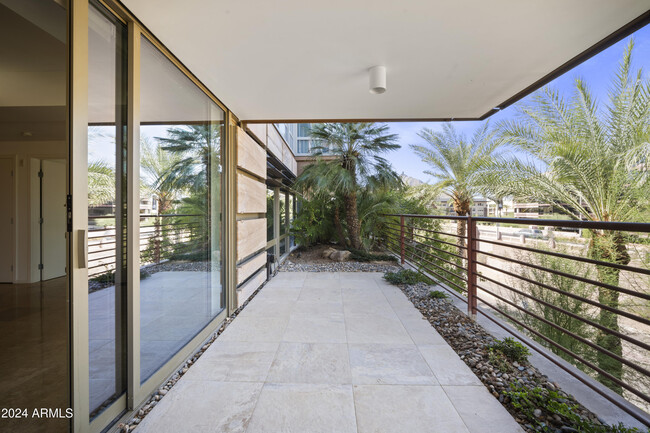 Building Photo - 7161 E Rancho Vista Dr