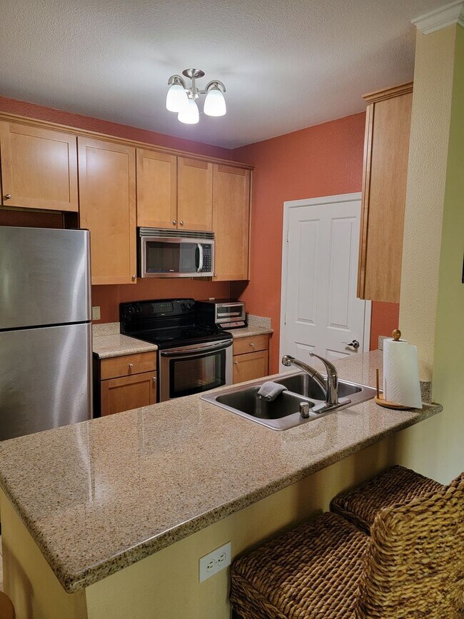 Building Photo - FURNISHED  1 bed/ 1 bath updated home in A...