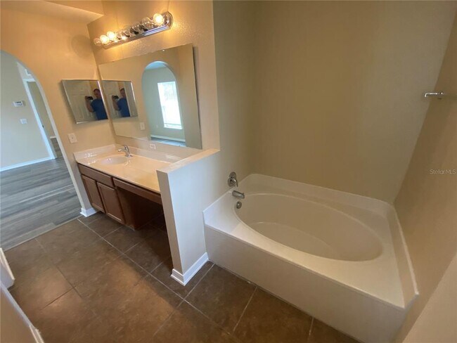 Building Photo - 2129 Aitkin Loop