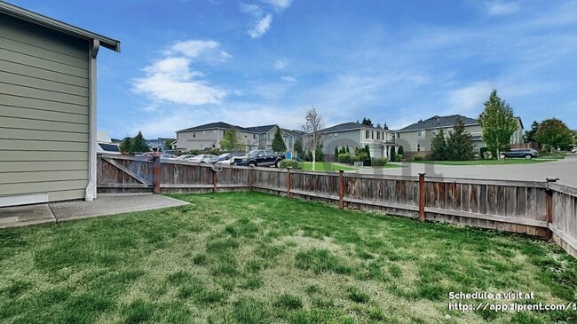 Building Photo - 19310 19th Ave Ct E
