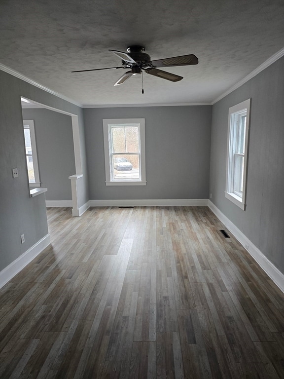 Building Photo - 754 Park St